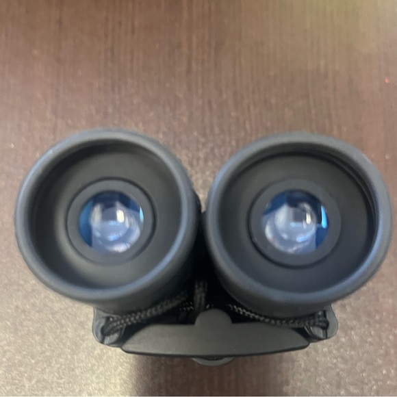 Compact Binoculars - Picture 2 of 4